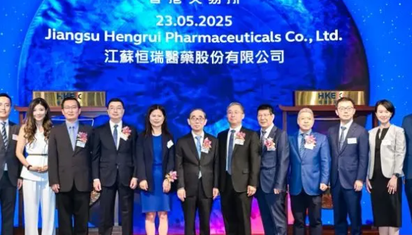 66歲孫飄揚再次IPO敲鐘，3600億
